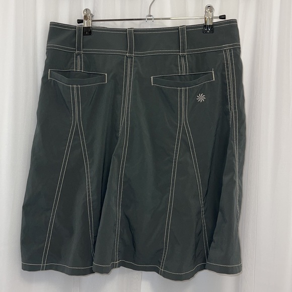 ATHLETA Athletic Grey Pleated Skirt Skort Size 4 - Picture 3 of 5